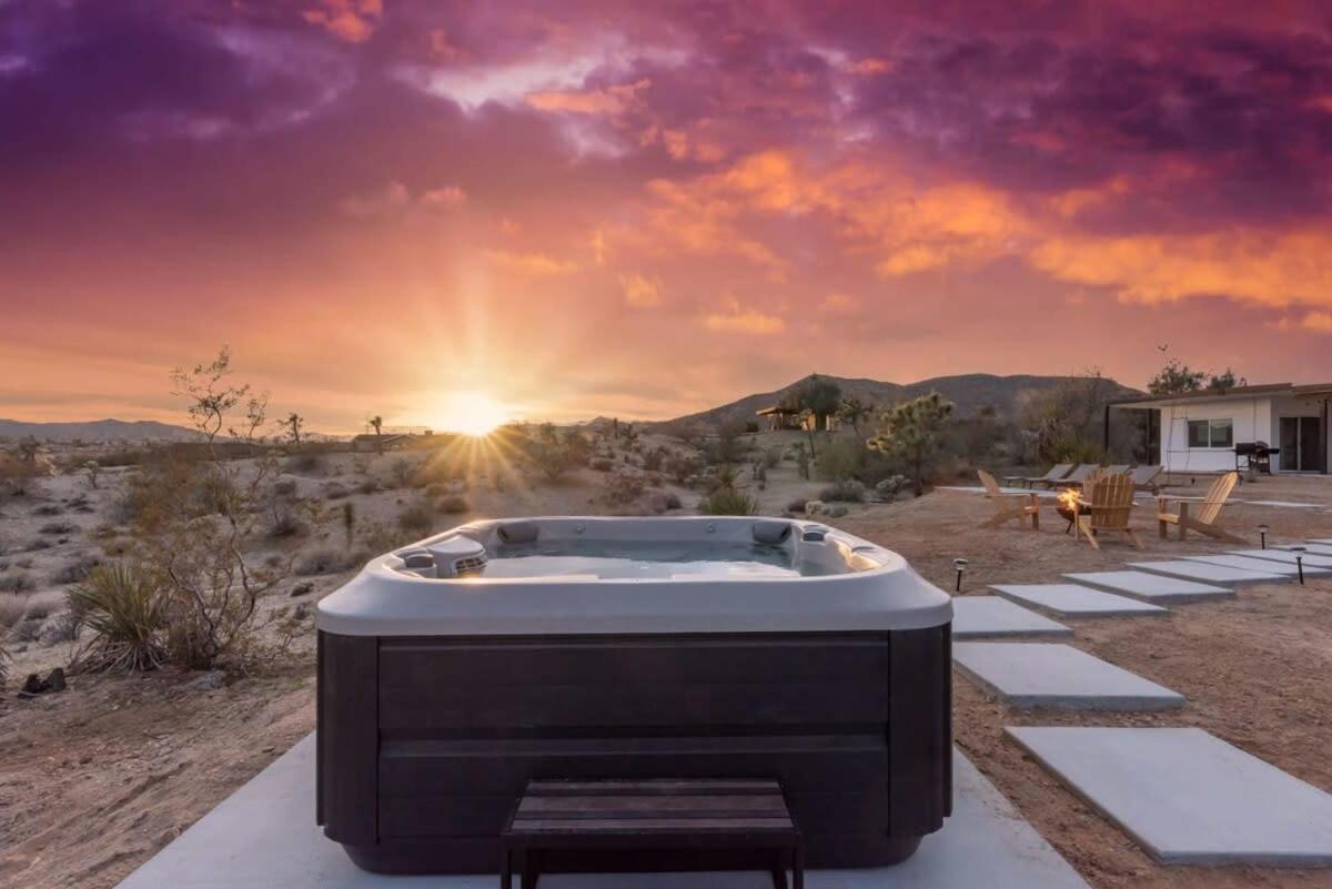 Kinetic House-Joshua Trees Sculptures Cowboy Pool Villa Yucca Valley Eksteriør billede
